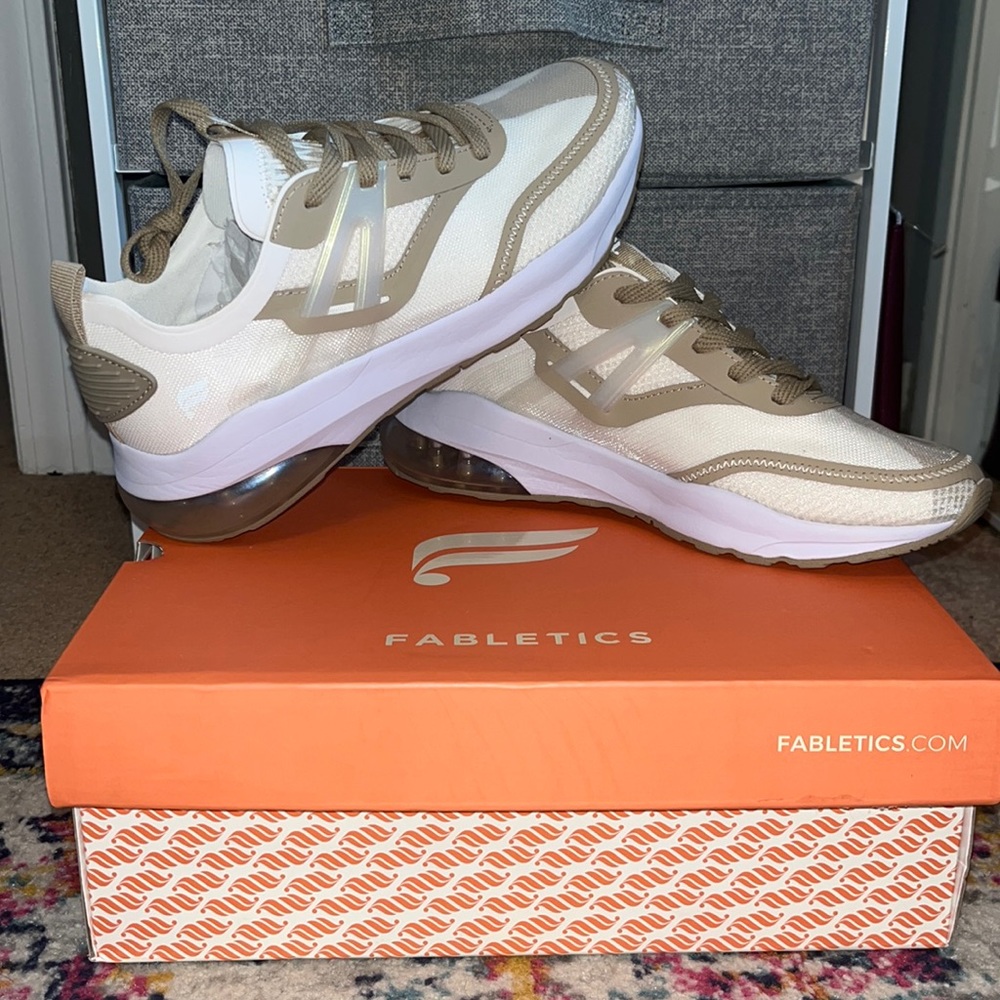 fabletics woman’s sneakers